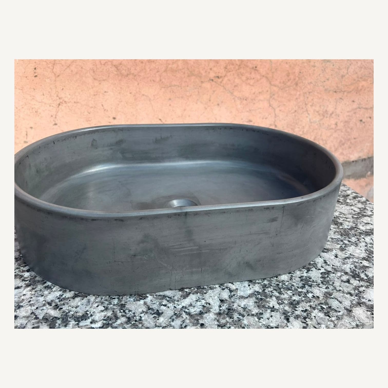 Bacha oval gris-oscuro